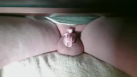 Snapshot of littleclitty247 chatting on February 17, 2025, 2:20 am Littlleclitty247 online show from February 17, 2025, 2:20 am