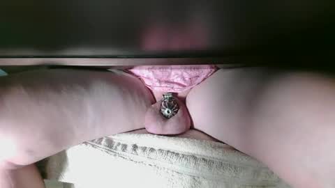 Snapshot of littleclitty247 chatting on September 21, 2025, 12:45 am Littlleclitty247 online show from September 21, 2025, 12:45 am