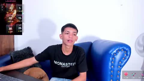 Snapshot of littlecum18 chatting on July 14, 2026, 12:44 pm Pipe online show from July 14, 2026, 12:44 pm