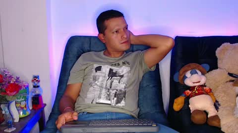 Manu online show from April 3, 2026, 3:04 am