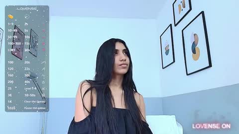 Snapshot of littlee_emilyy_ chatting on December 4, 2024, 10:08 pm Emily online show from December 4, 2024, 10:08 pm