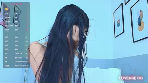 Snapshot of littlee_emilyy_ chatting on December 13, 2024, 1:33 pm Emily online show from December 13, 2024, 1:33 pm