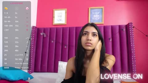 Snapshot of littlee_emilyy_ chatting on December 27, 2024, 12:56 pm Emily online show from December 27, 2024, 12:56 pm