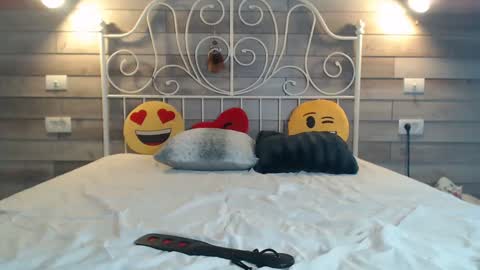 Your little flower  online show from March 17, 2026, 8:06 am