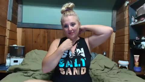 Snapshot of littlelisa1 chatting on July 6, 2026, 1:46 am lisanixs online show from July 6, 2026, 1:46 am