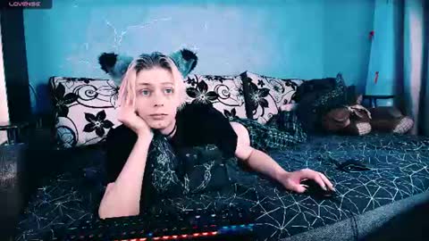 Felix online show from July 11, 2026, 2:14 am