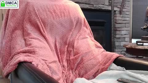 Snapshot of littlepistol chatting on January 3, 2025, 6:35 pm Miss D Shows Mon Wed Fri online show from January 3, 2025, 6:35 pm