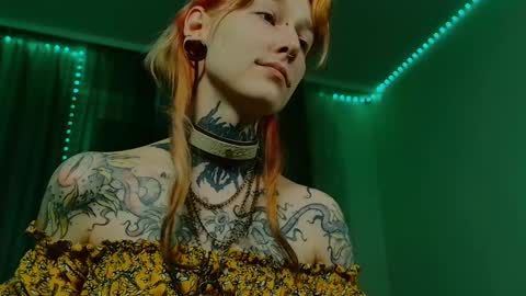 Snapshot of littlespacemouse chatting on February 21, 2025, 9:00 pm Niki free tg channel with some photos gifs and info about streams online show from February 21, 2025, 9:00 pm