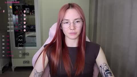 Snapshot of littlevildevil chatting on October 18, 2025, 11:00 am Eliana online show from October 18, 2025, 11:00 am