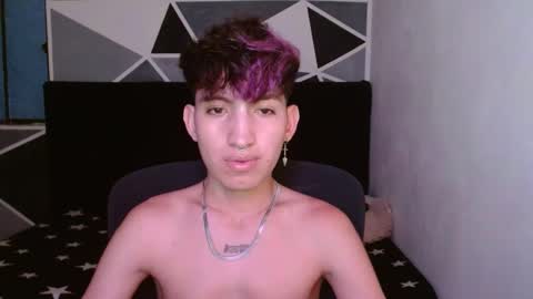 Snapshot of littlextrem chatting on December 22, 2024, 3:11 am Eros online show from December 22, 2024, 3:11 am