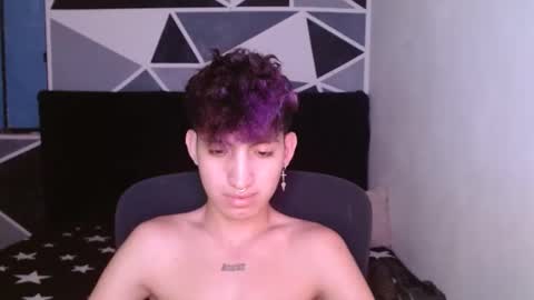 Snapshot of littlextrem chatting on January 5, 2025, 8:43 am Eros online show from January 5, 2025, 8:43 am