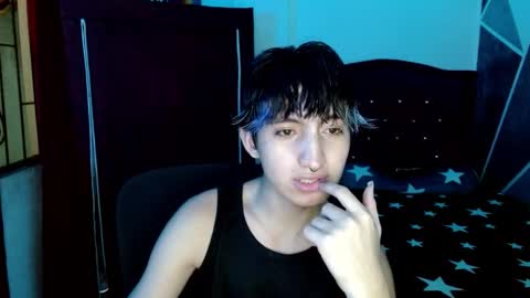 Snapshot of littlextrem chatting on October 19, 2025, 1:28 am Eros online show from October 19, 2025, 1:28 am