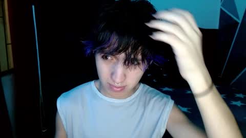 Snapshot of littlextrem chatting on November 4, 2025, 4:11 am Eros online show from November 4, 2025, 4:11 am