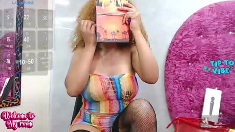 Snapshot of litzy_curly chatting on February 4, 2025, 3:04 pm Litzy online show from February 4, 2025, 3:04 pm
