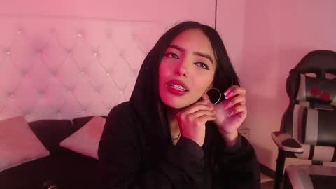 Nicky online show from February 23, 2026, 7:22 pm