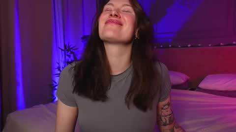 Liv 3 online show from December 20, 2025, 2:35 pm