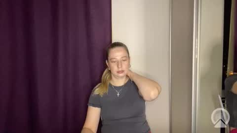Snapshot of livandria chatting on May 31, 2026, 8:43 pm Livandria online show from May 31, 2026, 8:43 pm