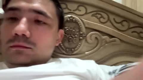 Snapshot of live_8 chatting on April 25, 2026, 3:42 pm live_8 online show from April 25, 2026, 3:42 pm