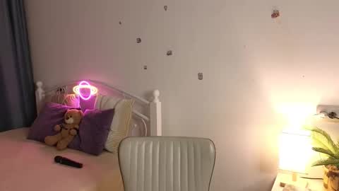 Snapshot of livia_hot chatting on February 20, 2026, 11:43 am livia_hot online show from February 20, 2026, 11:43 am