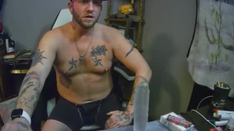 livingpuddle online show from November 22, 2025, 11:37 pm