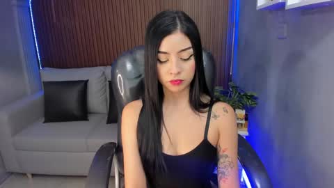 Snapshot of liz_bohemia chatting on April 16, 2026, 10:45 pm LIZ online show from April 16, 2026, 10:45 pm