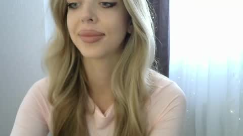 LizaSweetyy online show from May 20, 2026, 11:16 am