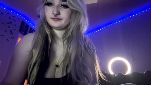 Snapshot of lizz44887 chatting on January 25, 2025, 7:28 am Lizz online show from January 25, 2025, 7:28 am