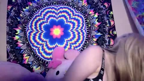 Snapshot of lizz44887 chatting on February 13, 2025, 5:26 am Lizz online show from February 13, 2025, 5:26 am