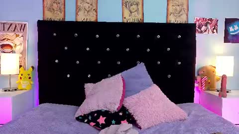 Snapshot of lizz_bela1 chatting on July 14, 2026, 2:05 am Lizz online show from July 14, 2026, 2:05 am