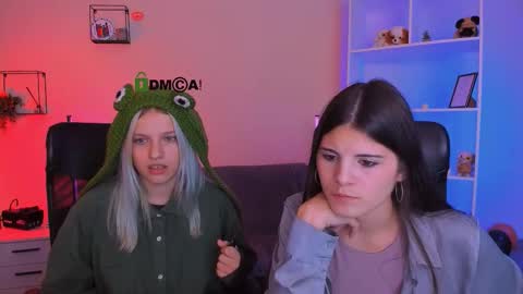 Snapshot of lizzie_boom chatting on November 7, 2025, 8:09 pm lizzie_boom online show from November 7, 2025, 8:09 pm