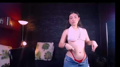 Snapshot of lizzie_collin chatting on September 23, 2025, 1:58 pm Lizzie online show from September 23, 2025, 1:58 pm