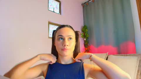 lizzy_kane online show from December 17, 2025, 8:15 pm
