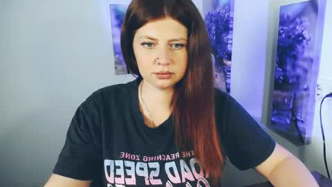 Lizzy3 online show from June 15, 2026, 10:17 am