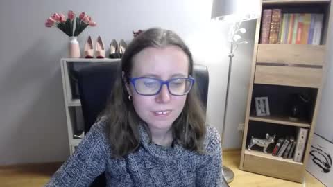 Lizzy online show from November 24, 2025, 5:29 am