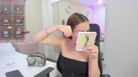 Lizzy Rossie online show from May 22, 2026, 10:15 pm