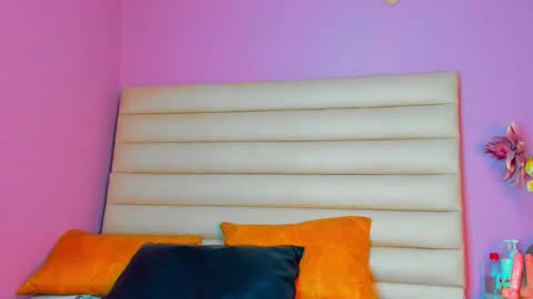 LizzySato online show from September 9, 2025, 9:25 pm