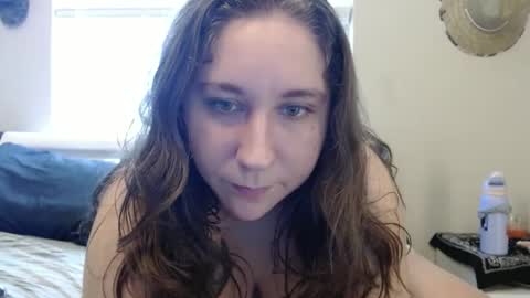 llena_de_lechee online show from September 30, 2025, 3:06 pm