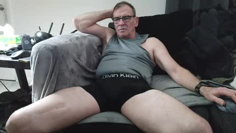 Snapshot of lngdickdaddy chatting on May 24, 2026, 1:10 am LongDick Daddy online show from May 24, 2026, 1:10 am