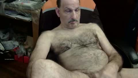 loades182025 online show from October 24, 2025, 3:14 am