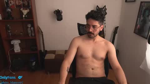 Lobito blanco Thefckingwolf main account online show from October 24, 2025, 4:14 pm