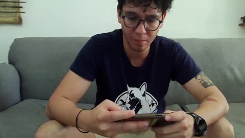 Lobo online show from March 1, 2025, 6:43 pm