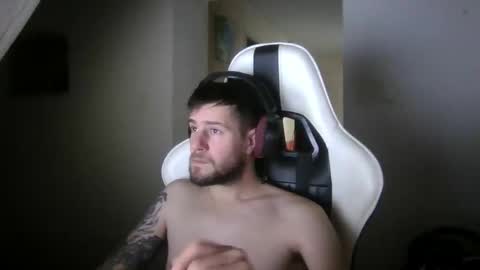 Snapshot of lobotomy54 chatting on November 21, 2025, 1:54 pm lobo online show from November 21, 2025, 1:54 pm