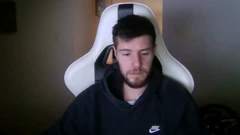 Snapshot of lobotomy54 chatting on December 1, 2025, 12:54 pm lobo online show from December 1, 2025, 12:54 pm