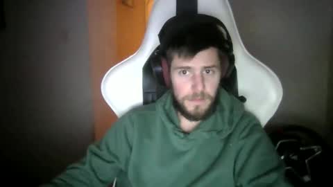 Snapshot of lobotomy54 chatting on December 17, 2025, 3:34 am lobo online show from December 17, 2025, 3:34 am