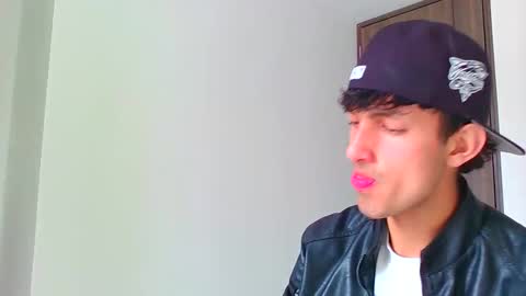 logaan_grey online show from January 3, 2025, 4:16 pm