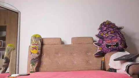 LOGAN DRAKE online show from September 19, 2025, 6:59 am