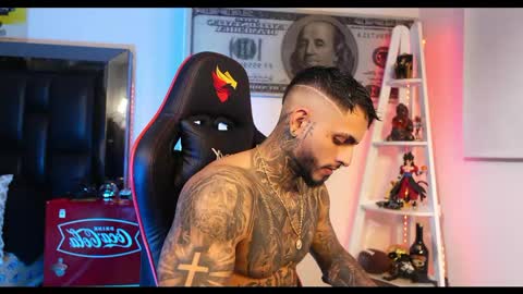 logan_hugh8 online show from February 20, 2025, 3:45 am