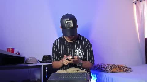 Logan morris online show from February 7, 2025, 9:15 pm