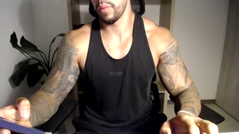 Snapshot of loganhod chatting on June 7, 2026, 12:26 am Logan Wolfp online show from June 7, 2026, 12:26 am