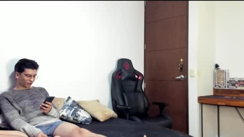 Logan online show from October 22, 2025, 7:52 am